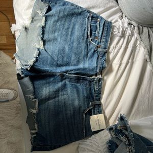 Abercrombie curve love shorts